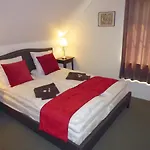Vaabensted Hotel *